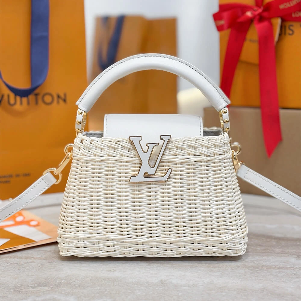 LV Capucines Mini(HIGH-END GRADE) Trendsetting 36