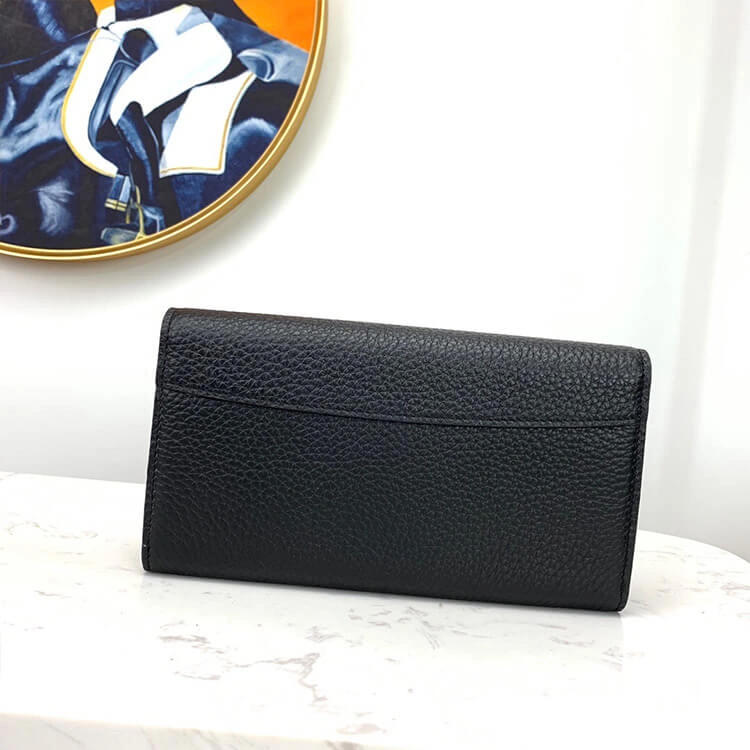 LV Capucines Wallet FreshLook 890