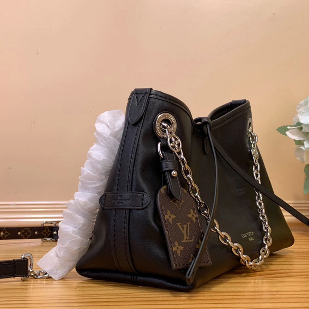 LV CarryAll Vibe BB Seasonal 502