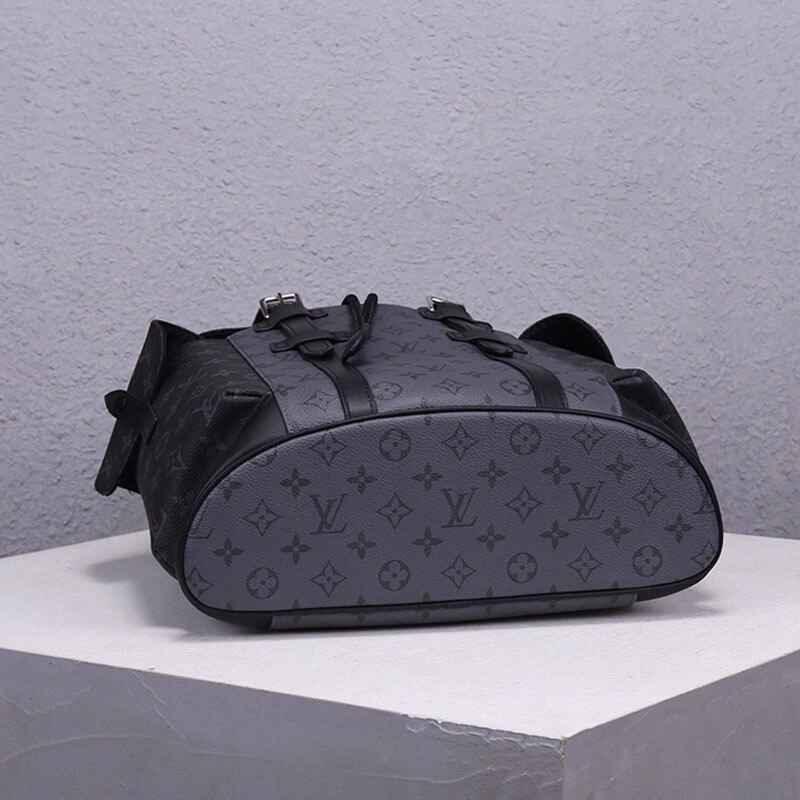 LV Christopher PM Backpack Resilient 790