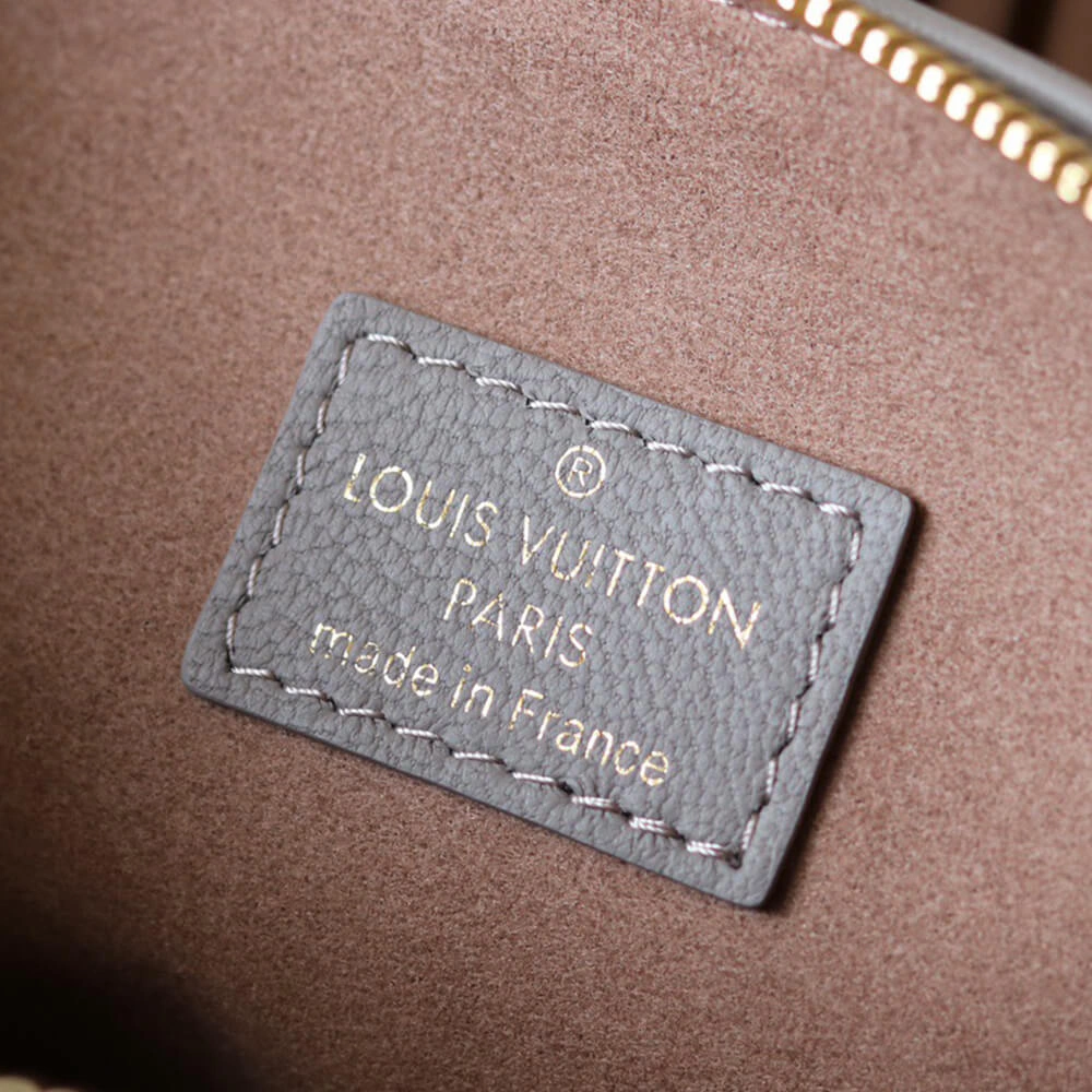Timeless LV Coussin PM(HIGH-END GRADE) 347