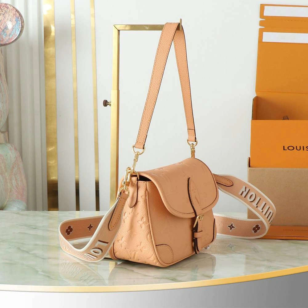 LV Diane Popular 77