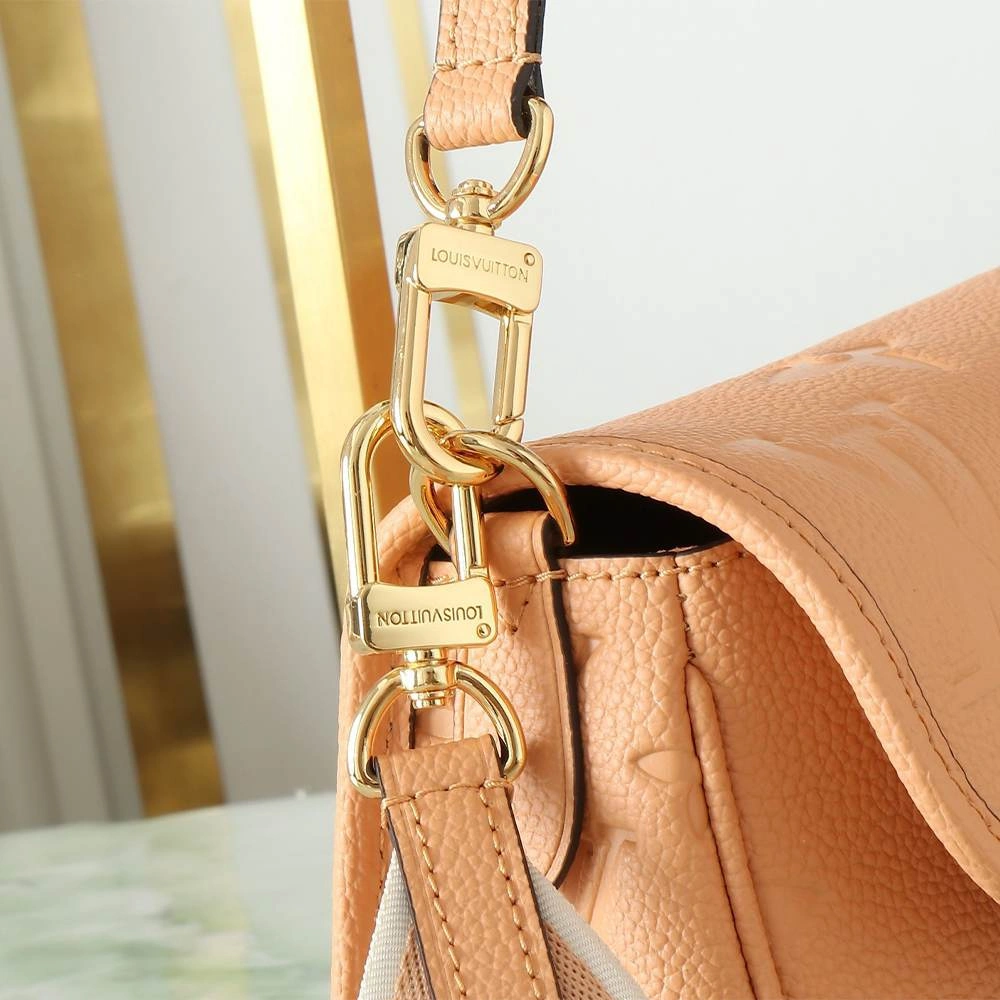 LV Diane Popular 77