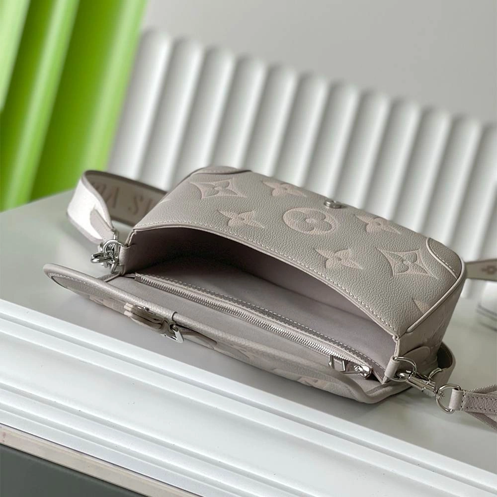 Stylish LV Diane 38