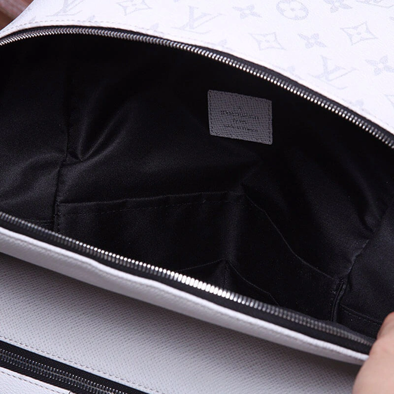 LV Discovery Backpack PM Sophisticated 821