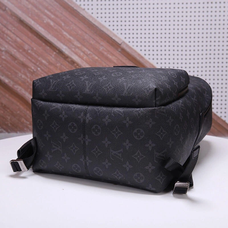 Lightweight LV Discovery Backpack 834