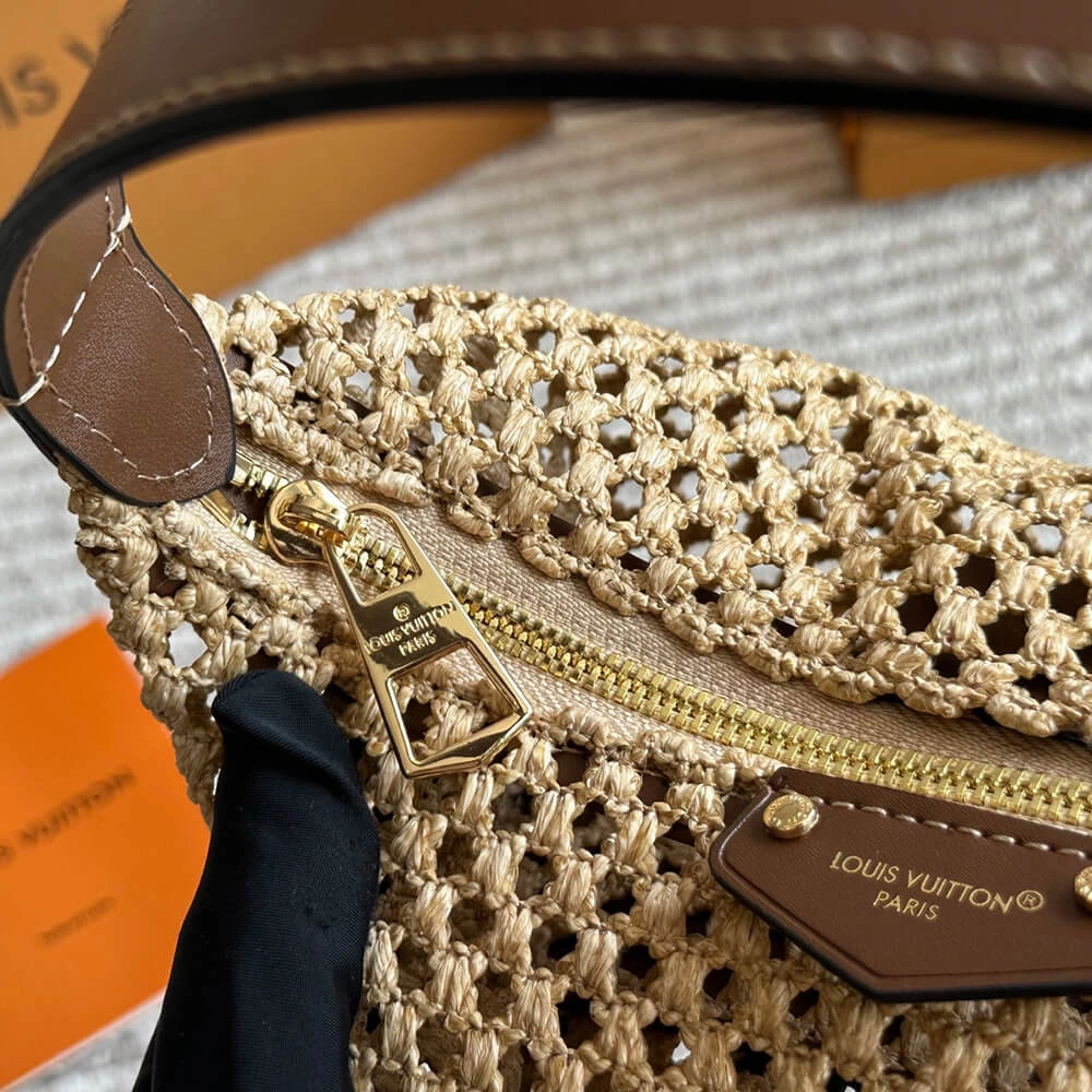 LV Hills Pochette(HIGH-END GRADE) Effortless 212