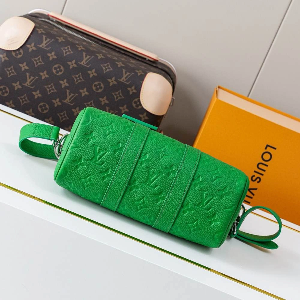 LV Keepall Bandoulière Bold 205