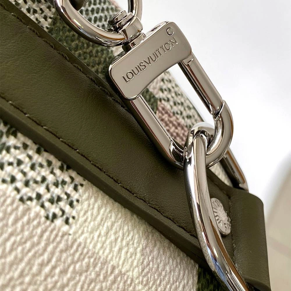 LV Keepall Bandoulière Breathable 183
