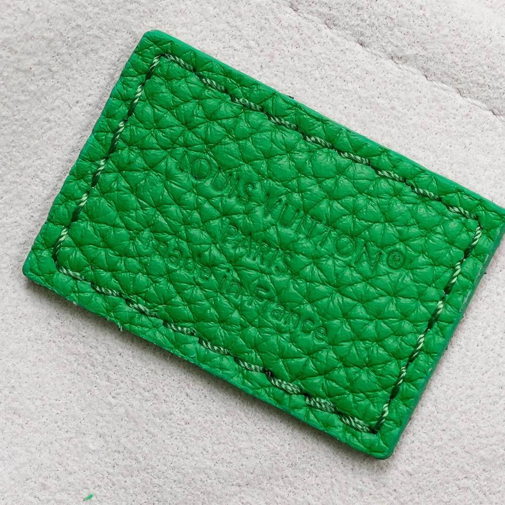 LV Keepall Bandoulière Bold 205