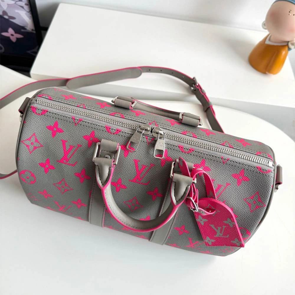 LV Keepall Bandoulière Snug 98
