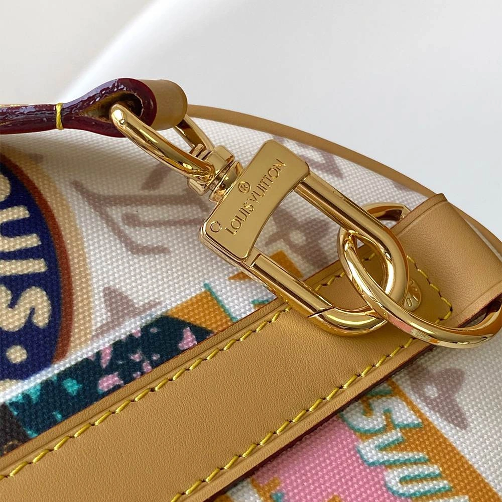 WeatherProof LV Keepall Bandoulière 4