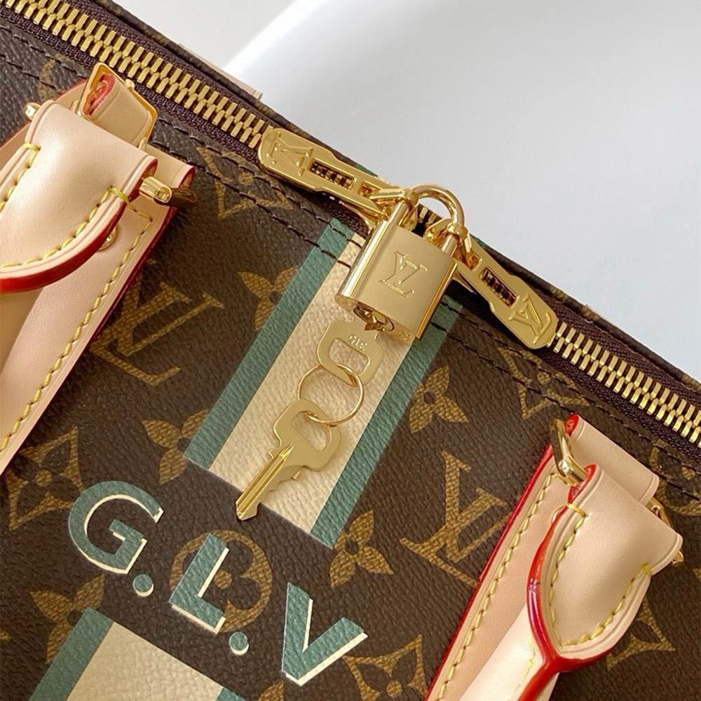 Trendsetting LV Keepall Bandoulière 16