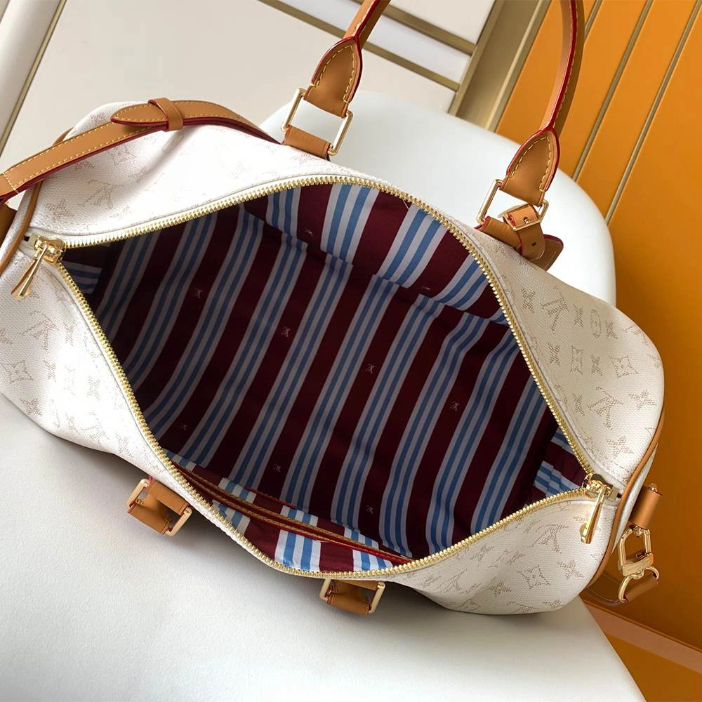 OdorResistant LV Keepall Bandoulière 53