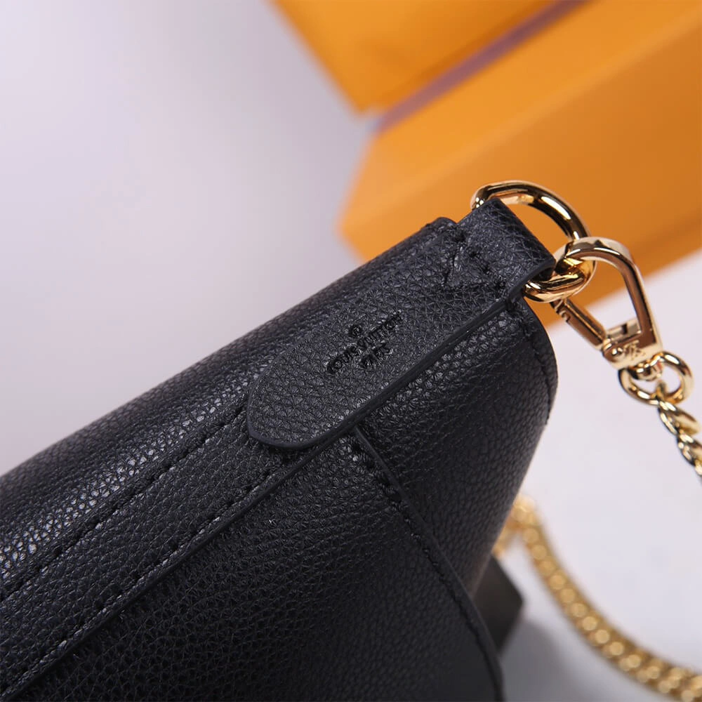 LV Lock and Walk Packable 168
