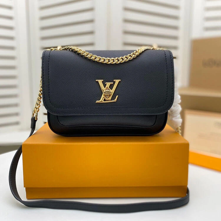 Comfortable LV Lockme Chain PM Handbag 924