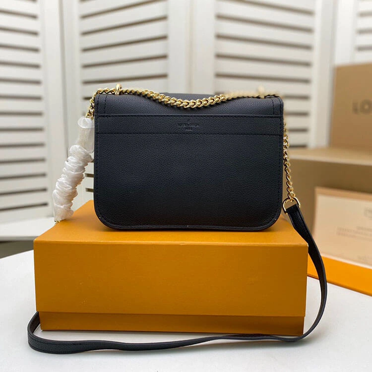 Comfortable LV Lockme Chain PM Handbag 924
