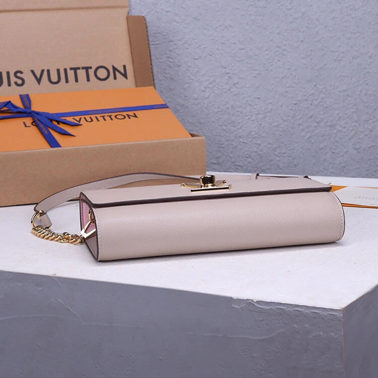 LV Lockme Clutch Purse EasyCare 818