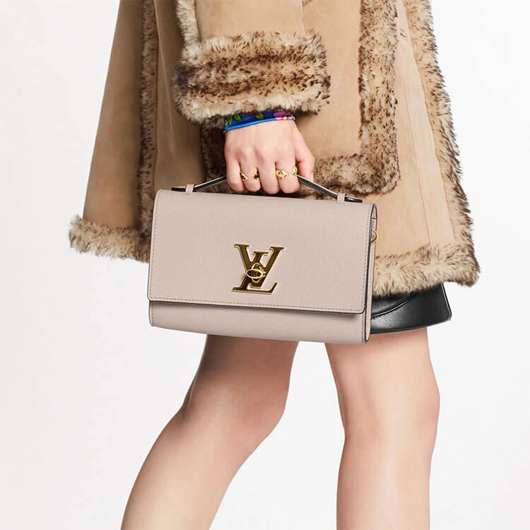 LV Lockme Clutch Purse EasyCare 818