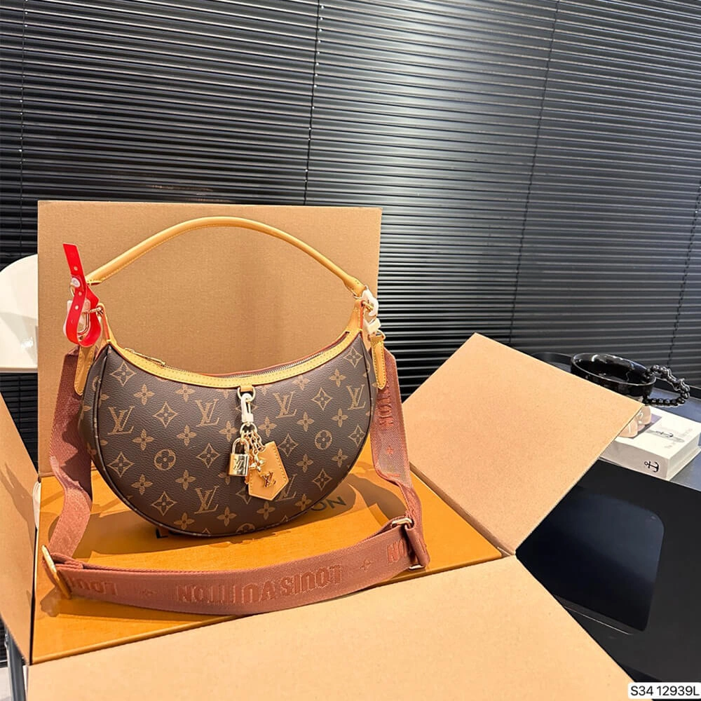 LV Looping FashionForward 540