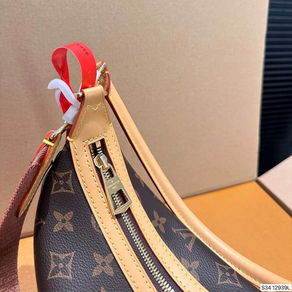 LV Looping FashionForward 540