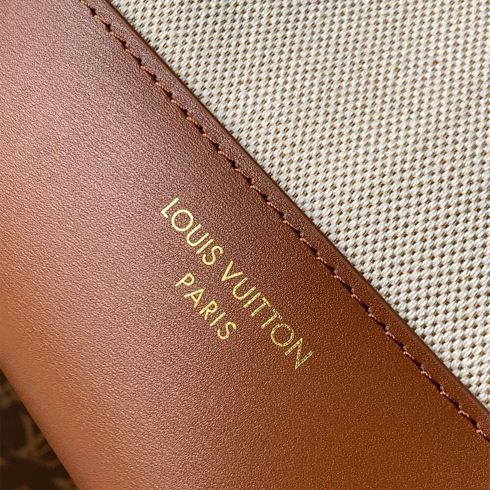 LV Low Key Hobo PM(HIGH-END) AllSeason 135