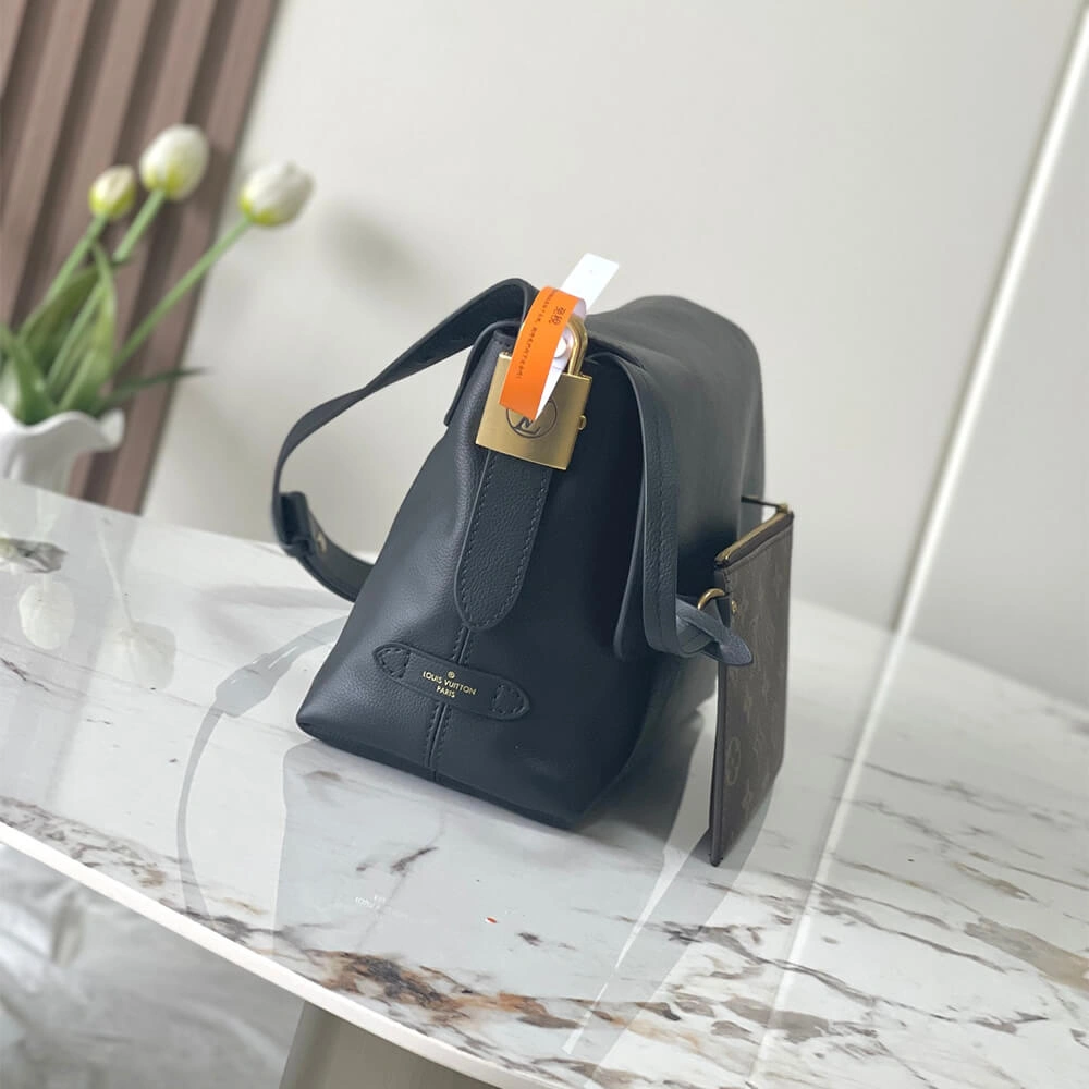 Lightweight LV Low Key Messenger 411