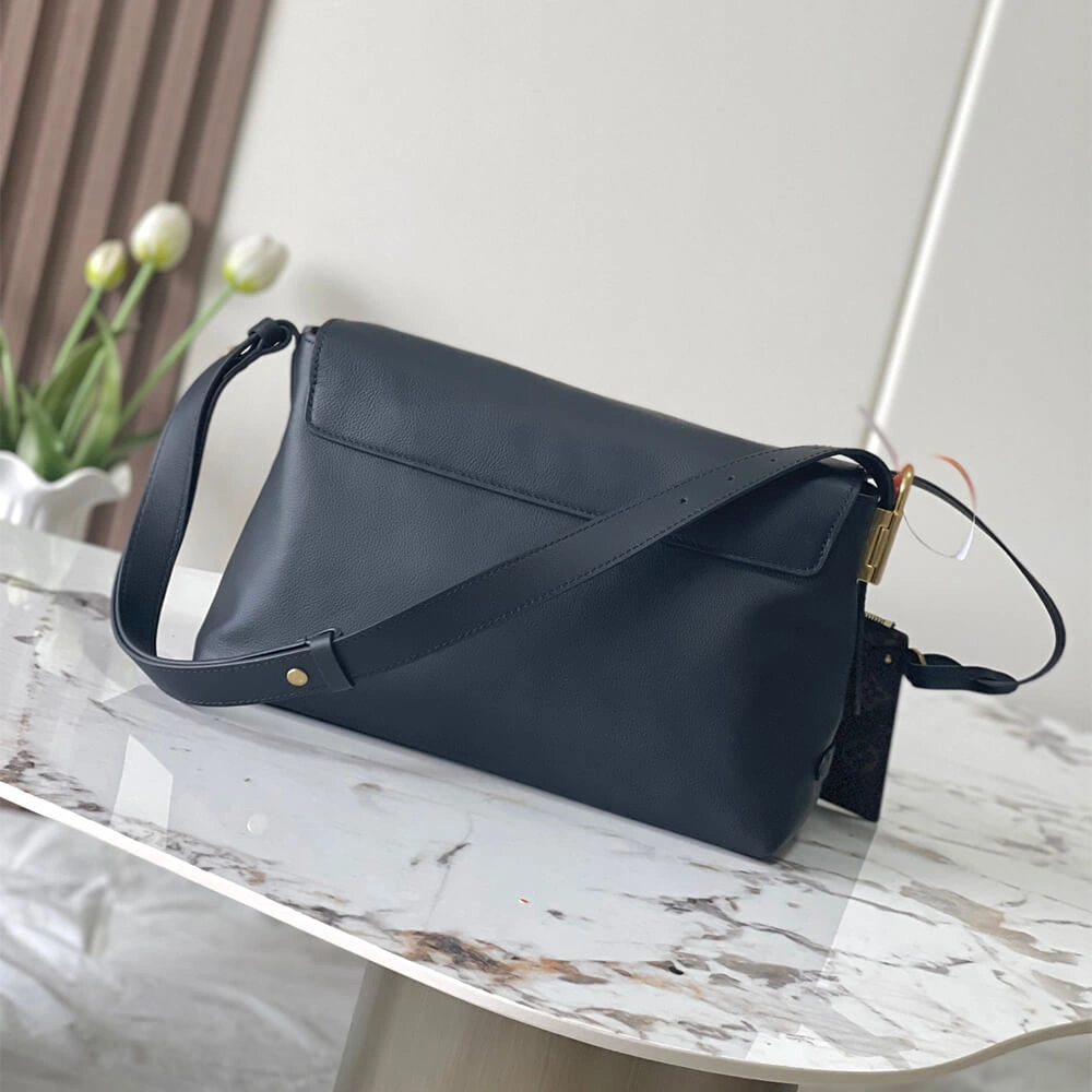 Lightweight LV Low Key Messenger 411