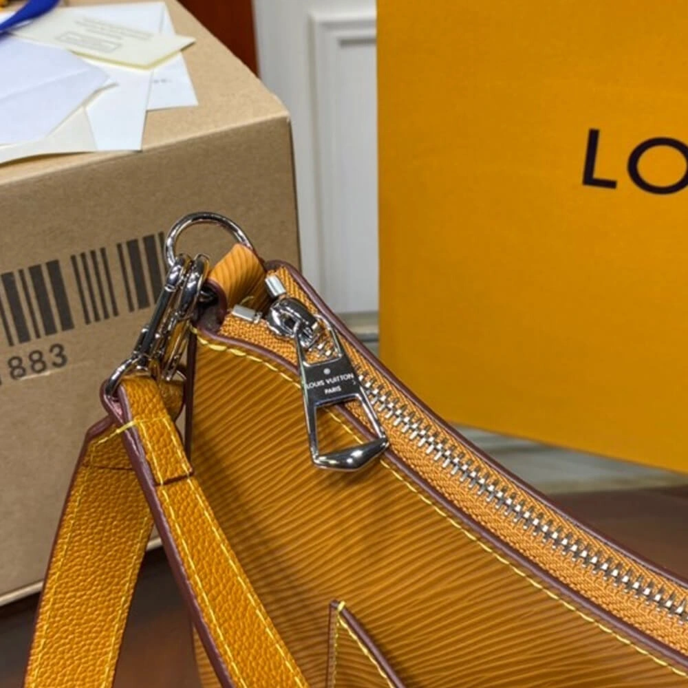 Popular LV MARELLE HANDBAG 689