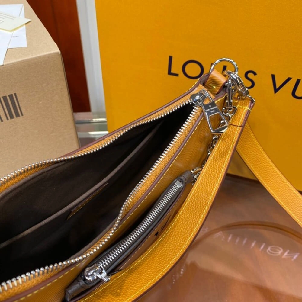 Popular LV MARELLE HANDBAG 689
