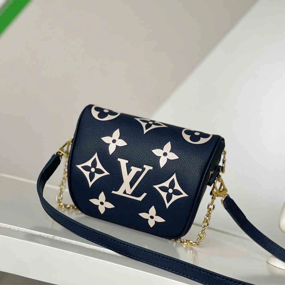 Classic LV Mini Bumbag 139