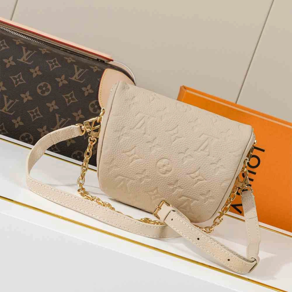 Supportive LV Mini Bumbag 149