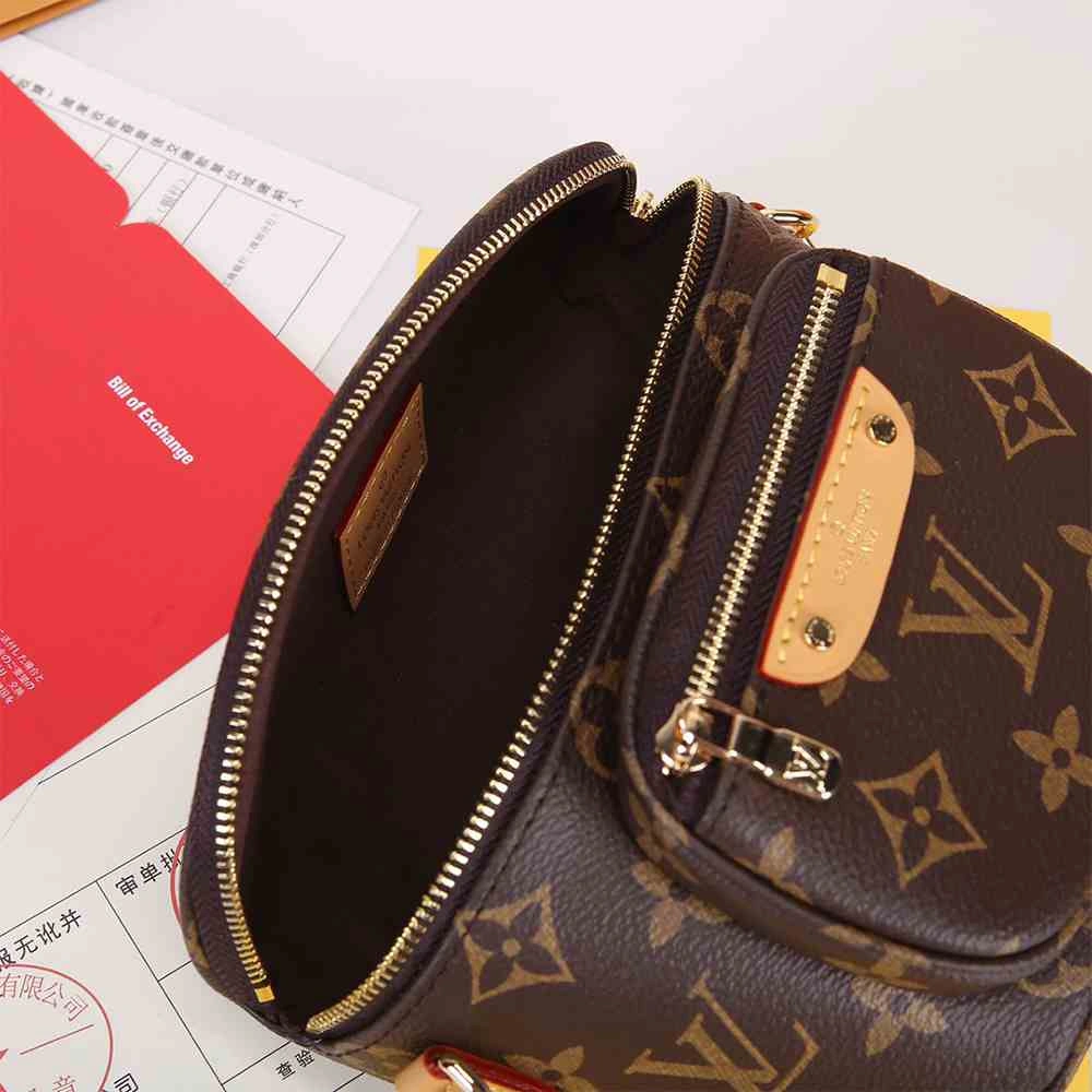 Fashionable LV Mini Bumbag 122