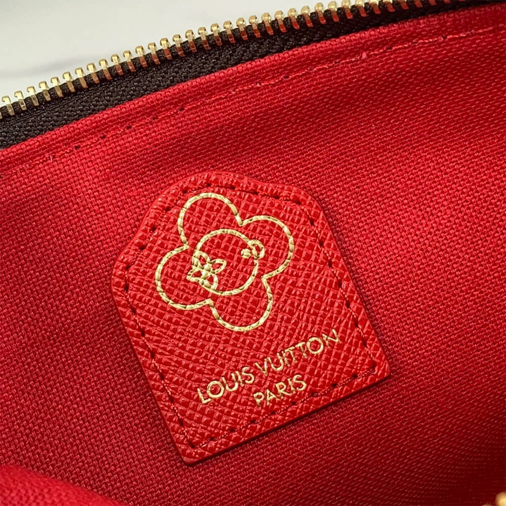 Durable LV Mini Pochette Accessoires 487