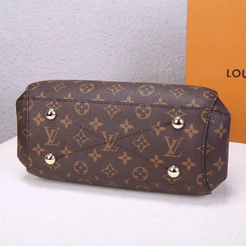 LV Montaigne BB Handbag Bold 826