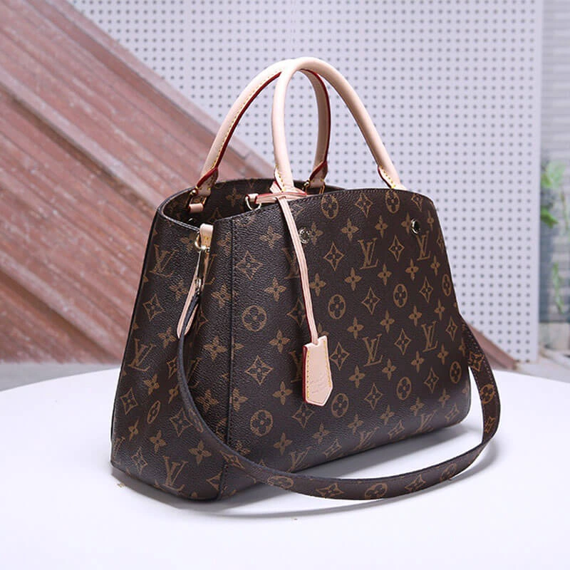 LV Montaigne Handbag Breathable 824