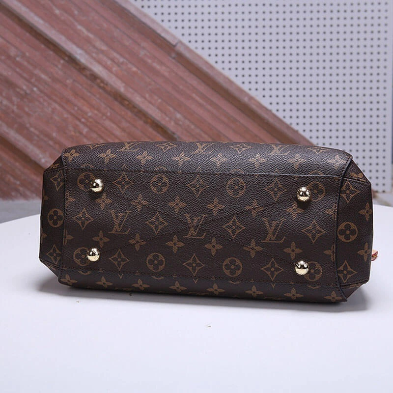 LV Montaigne Handbag Breathable 824