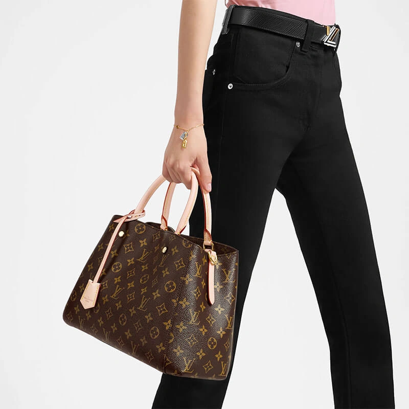 LV Montaigne Handbag Breathable 824
