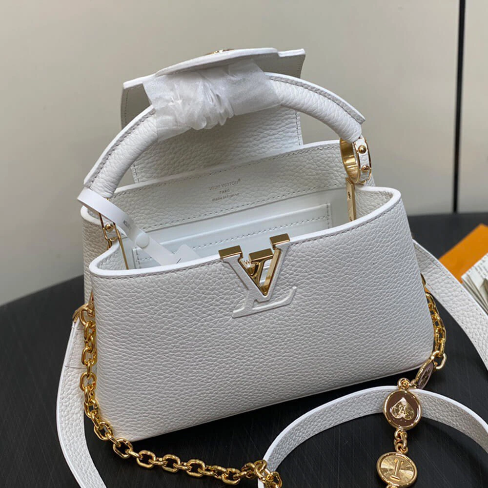 LV My Capucines Bag(HIGH-END GRADE) Premium 402
