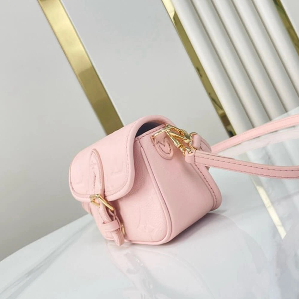 EyeCatching LV Nano Diane 337