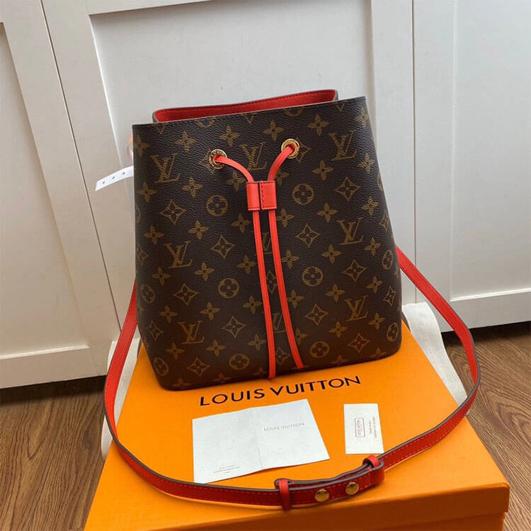 Sustainable LV Neoneo Handbag 920