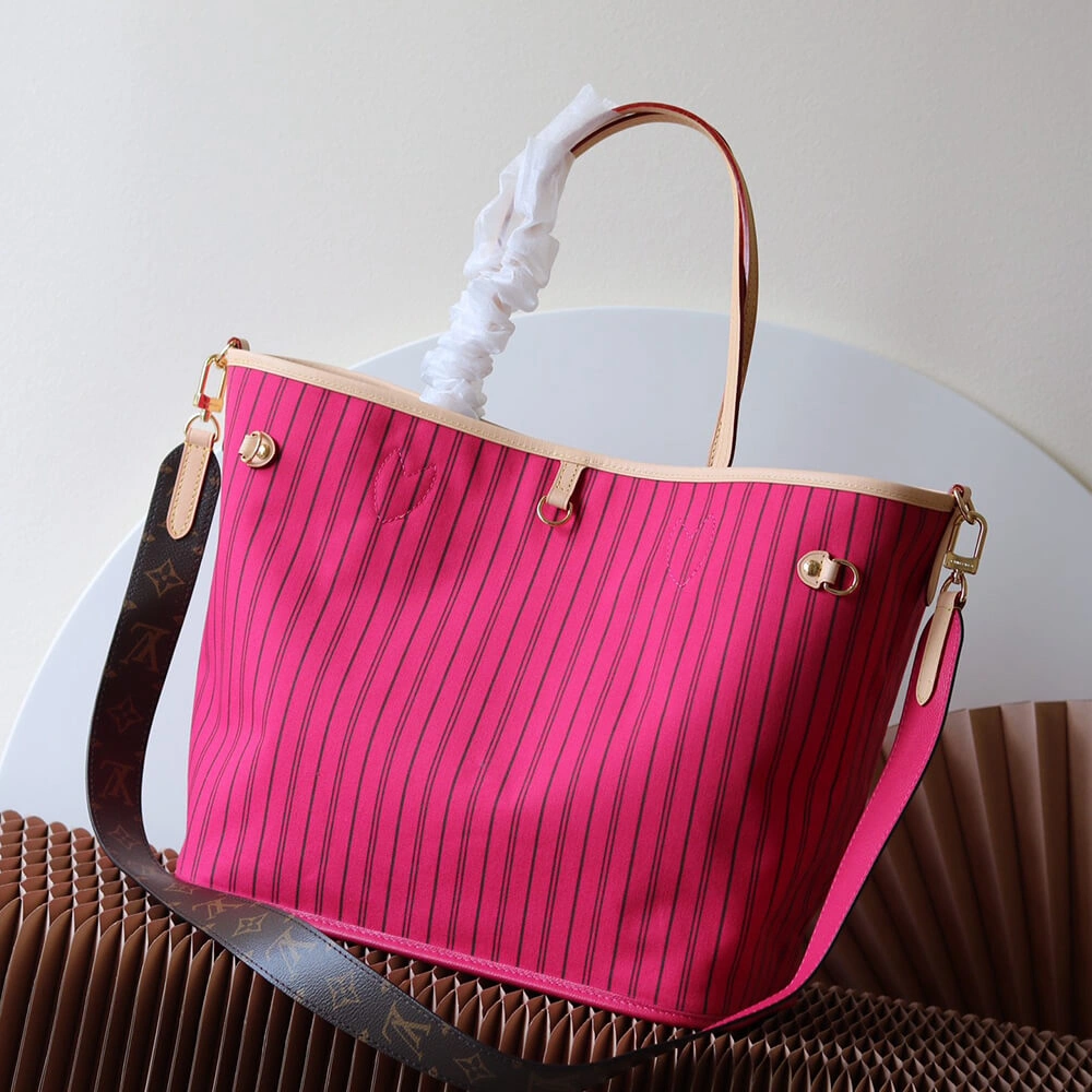 LV Neverfull Bandouliere Inside Out MM OdorResistant 439