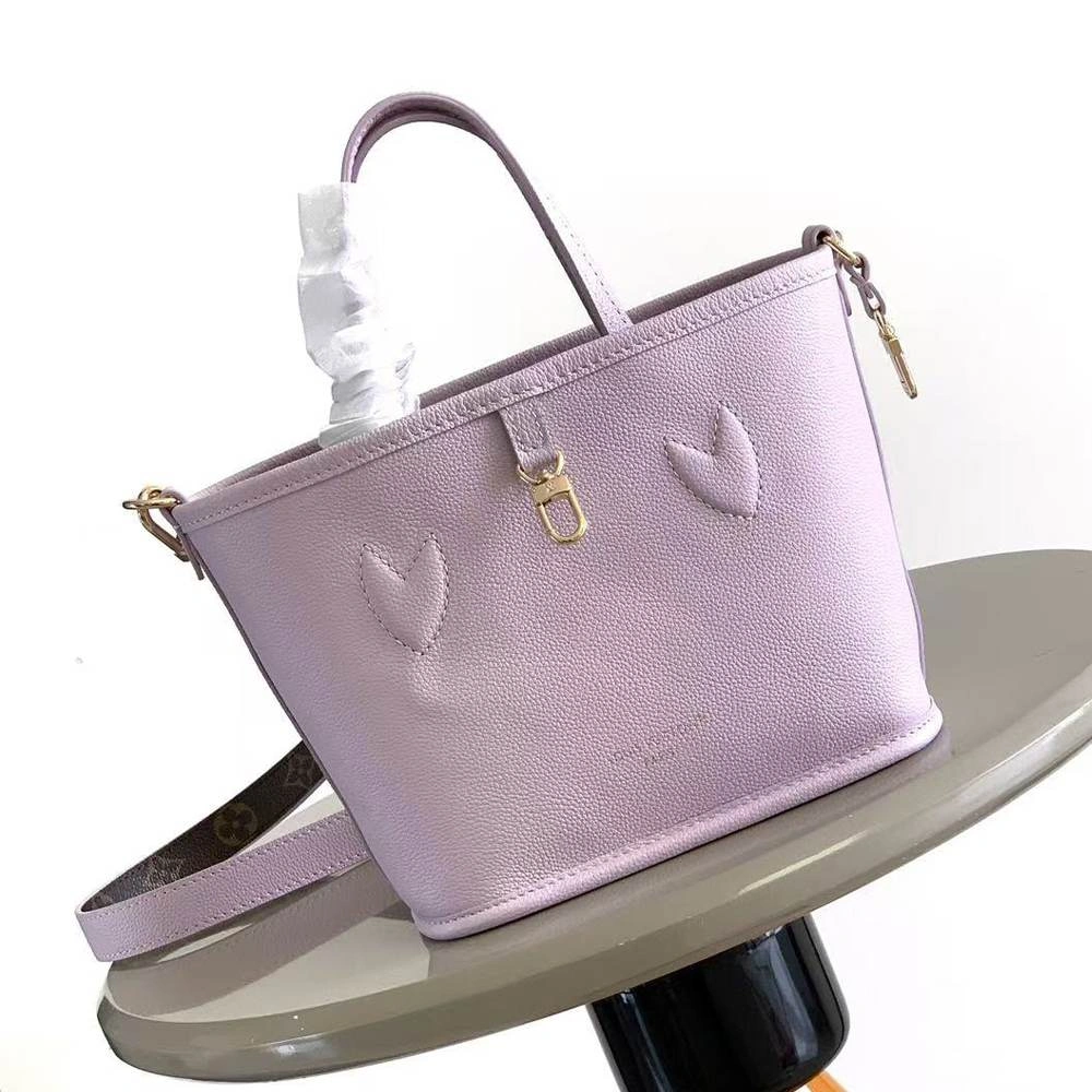 LV Neverfull Bandoulière Inside Out BB Chic 52