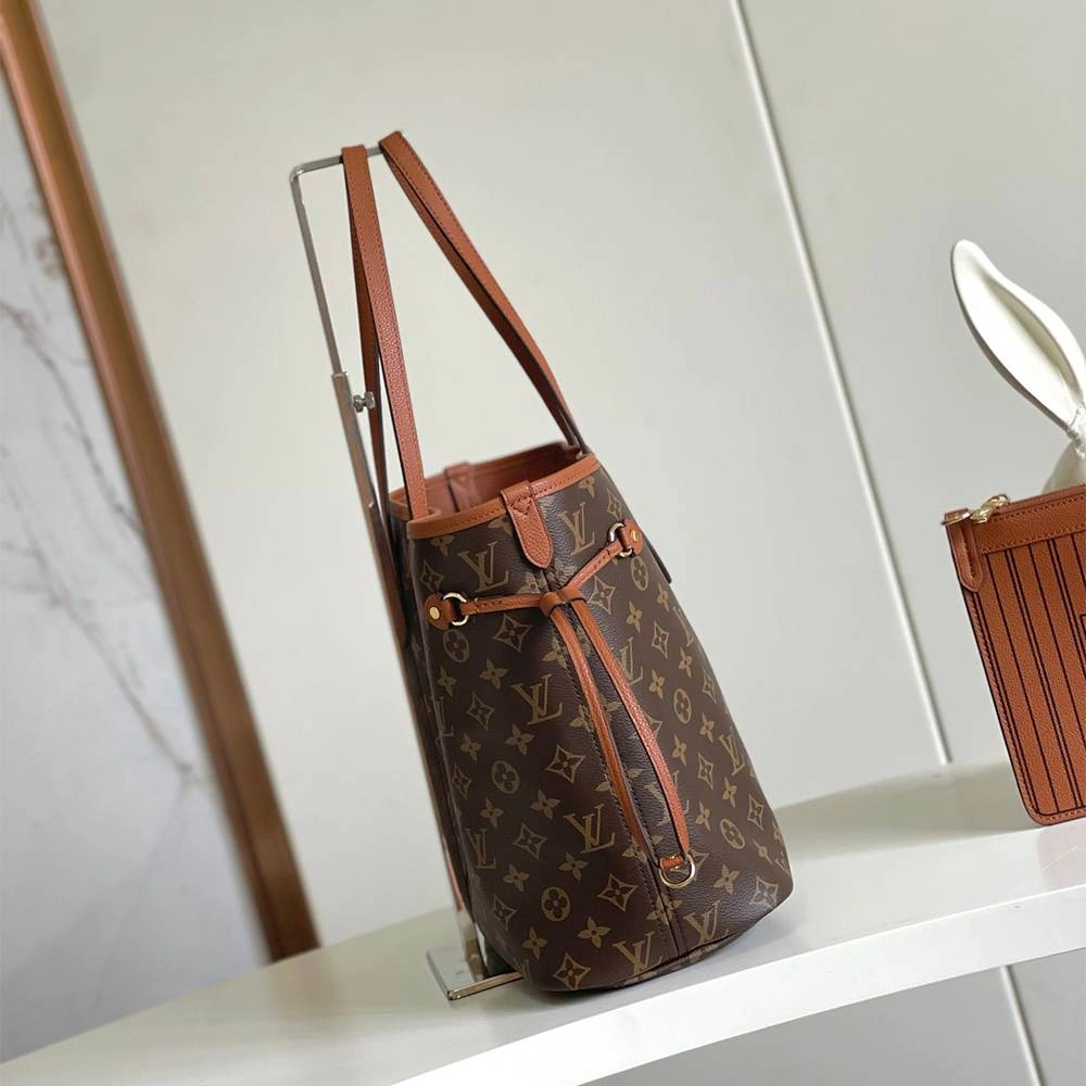 LV Neverfull Inside Out MM Comfortable 91