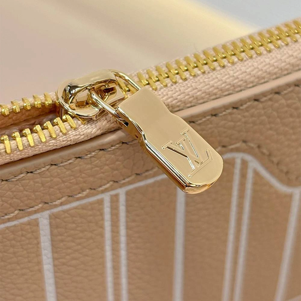 Effortless LV Neverfull Inside Out MM 3