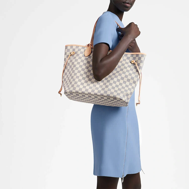 LV Neverfull MM Tote SmoothTexture 839