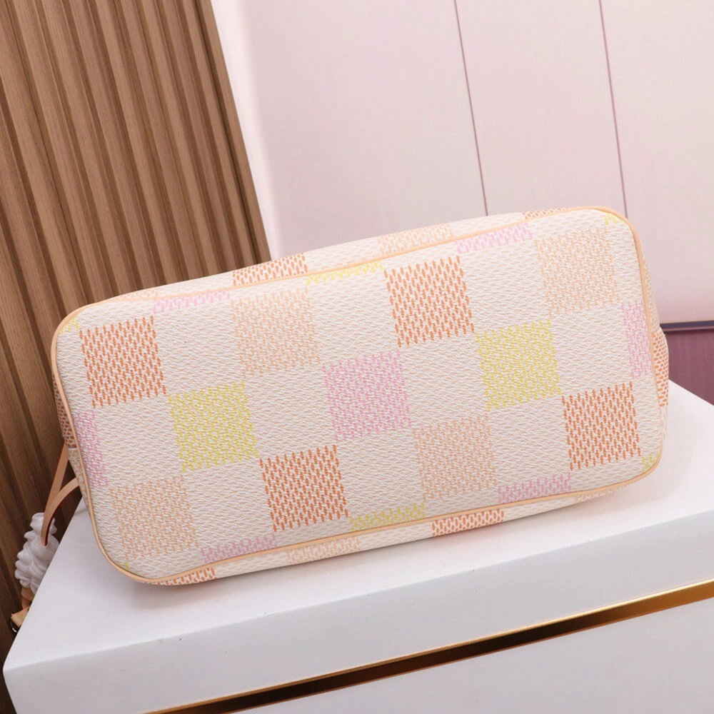 RelaxedFit LV Neverfull MM 246