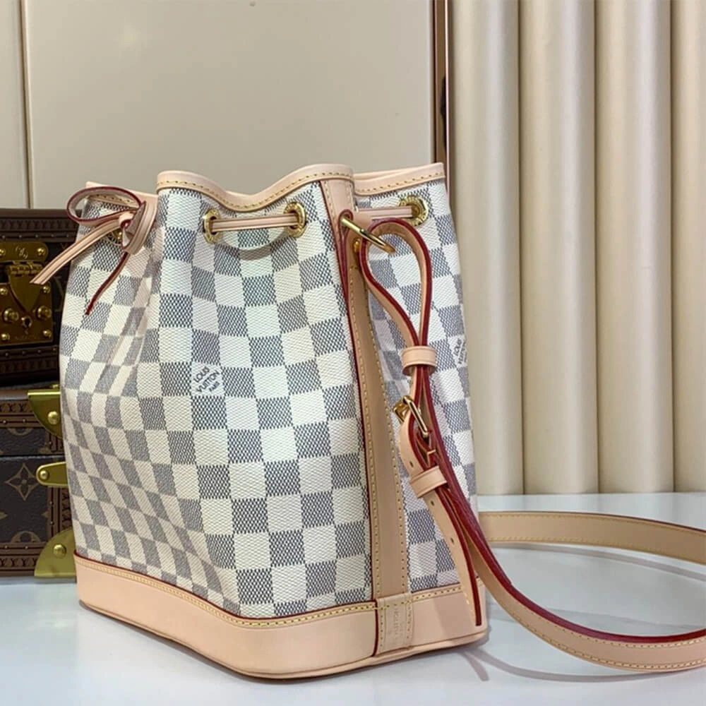 WaterResistant LV Noé BB 162