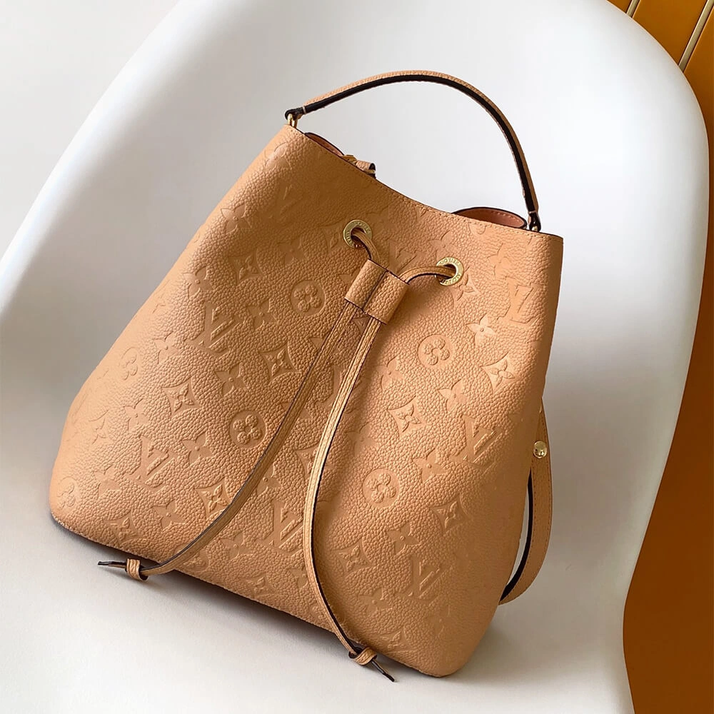 Timeless LV NéoNoé MM 284