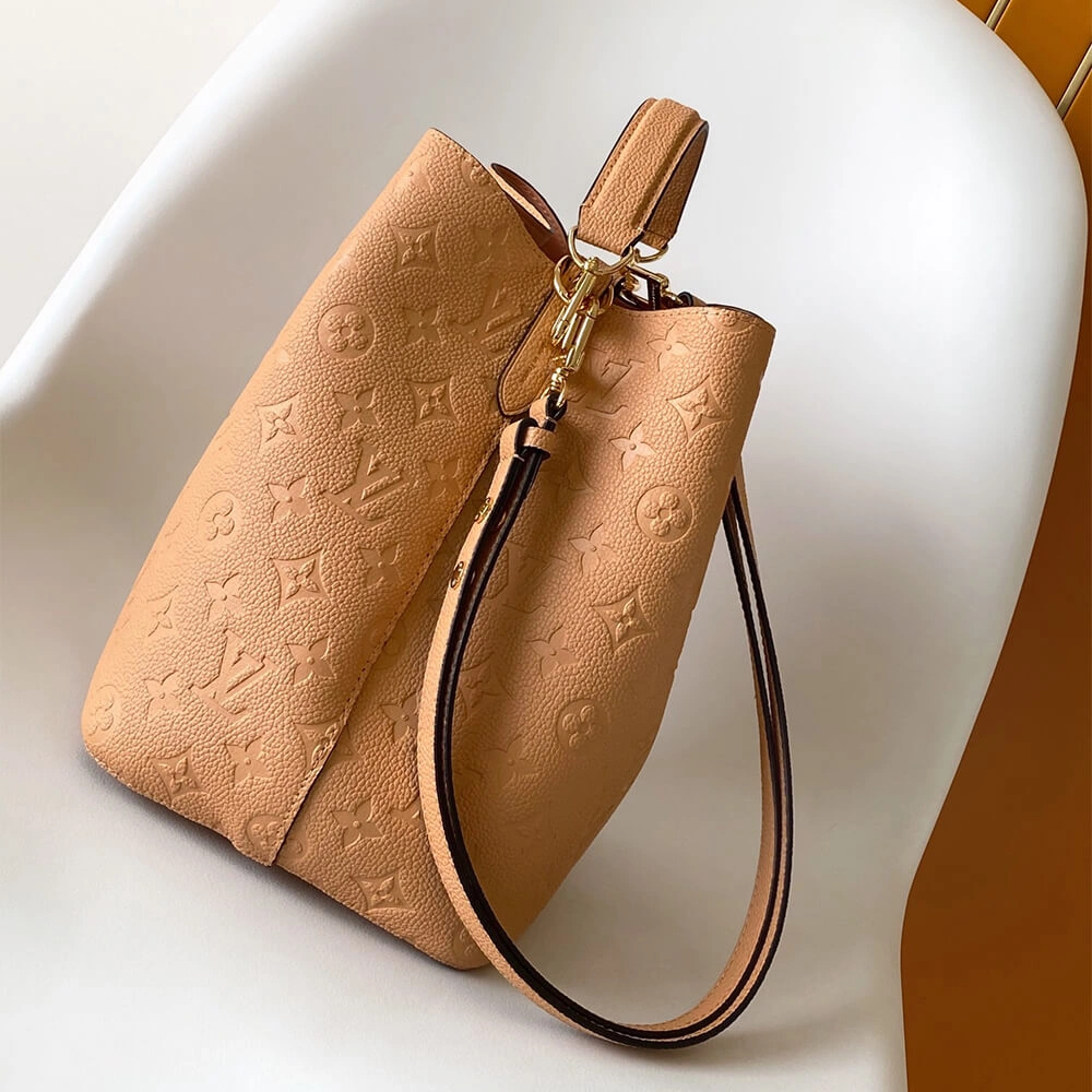 Timeless LV NéoNoé MM 284